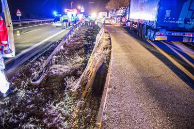 Filderstadt: 3 Tote nach schwerem Unfall auf der B27